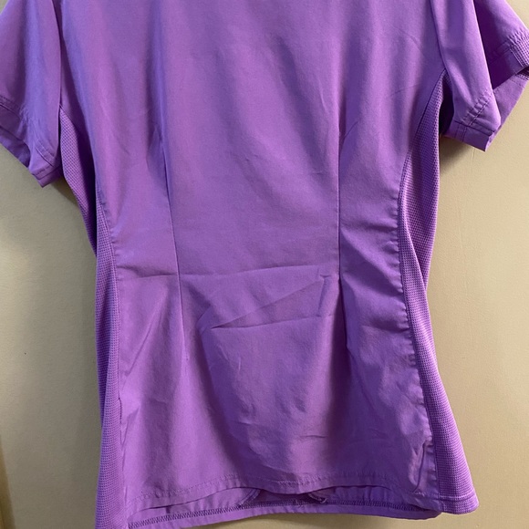 Scrubletics top - Picture 4 of 4